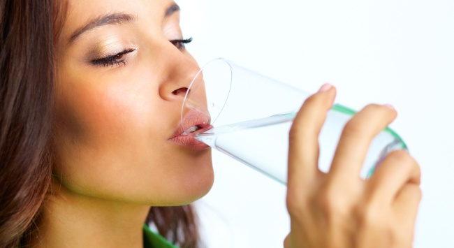 Dicas para Beber mais Água e Cuidar Melhor do seu Corpo e sua Saúde